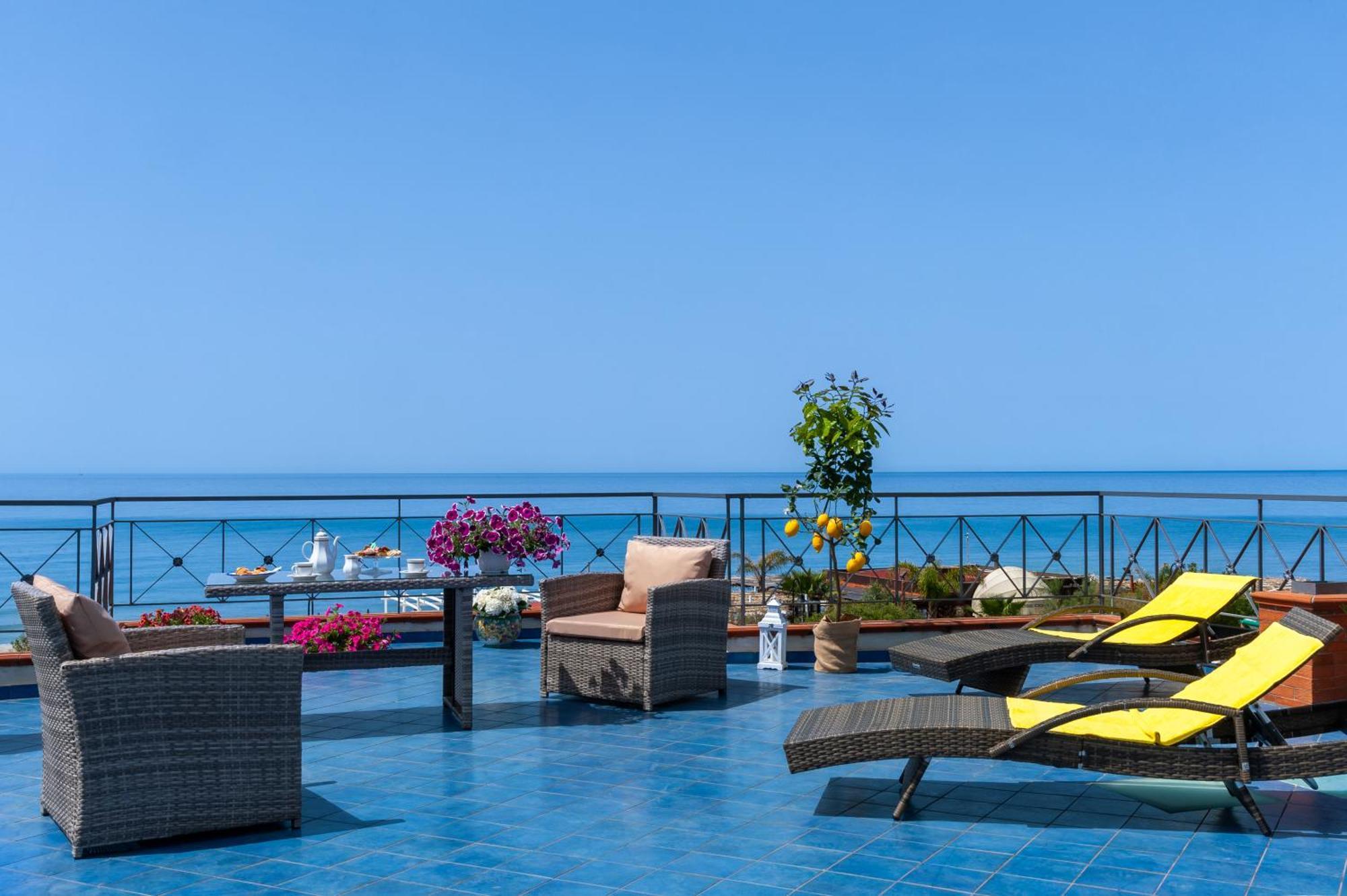 Casa Vacanza Alice & Mari Ascea Ngoại thất bức ảnh