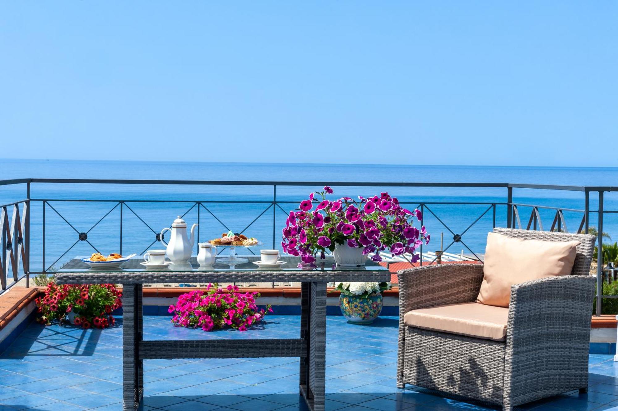 Casa Vacanza Alice & Mari Ascea Ngoại thất bức ảnh